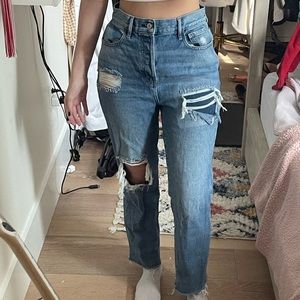 PACSUN SIZE 26 HIGH RISE STRAIGHT LEG RIPPED JEANS